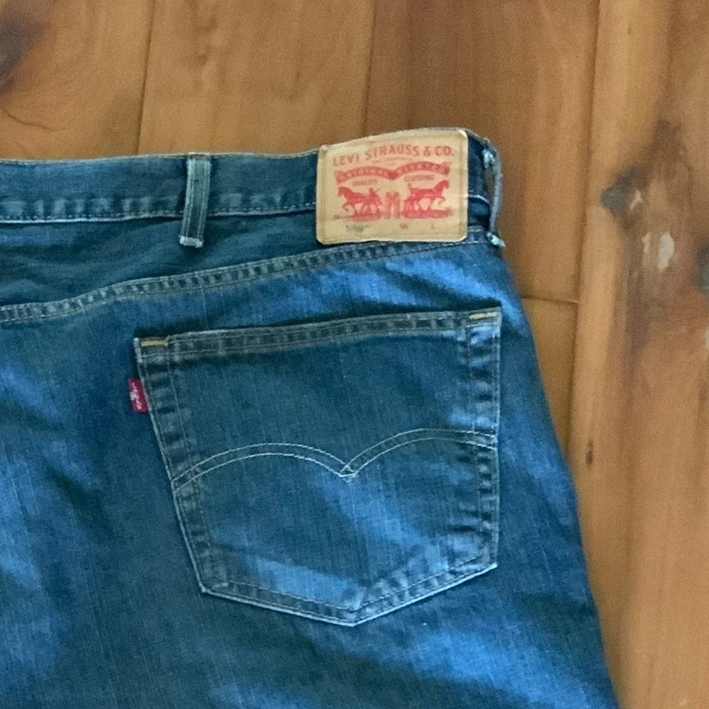Levi’s 559 jeans size 50 x 28